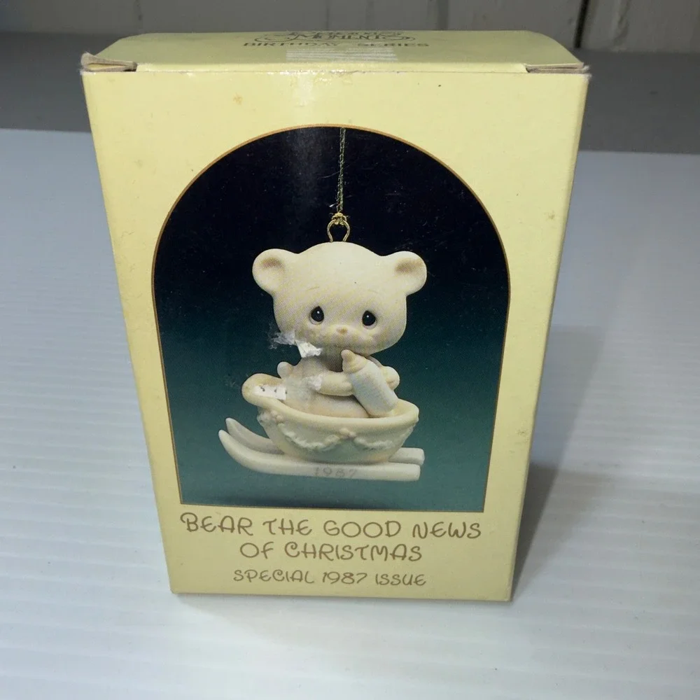 VTG Precious Moments 1987 Bear the Good News of Christmas Ornament 104515 Enesco